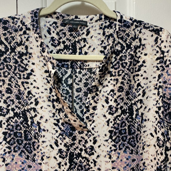 Long sleeve reptile print blouse - Picture 2 of 4